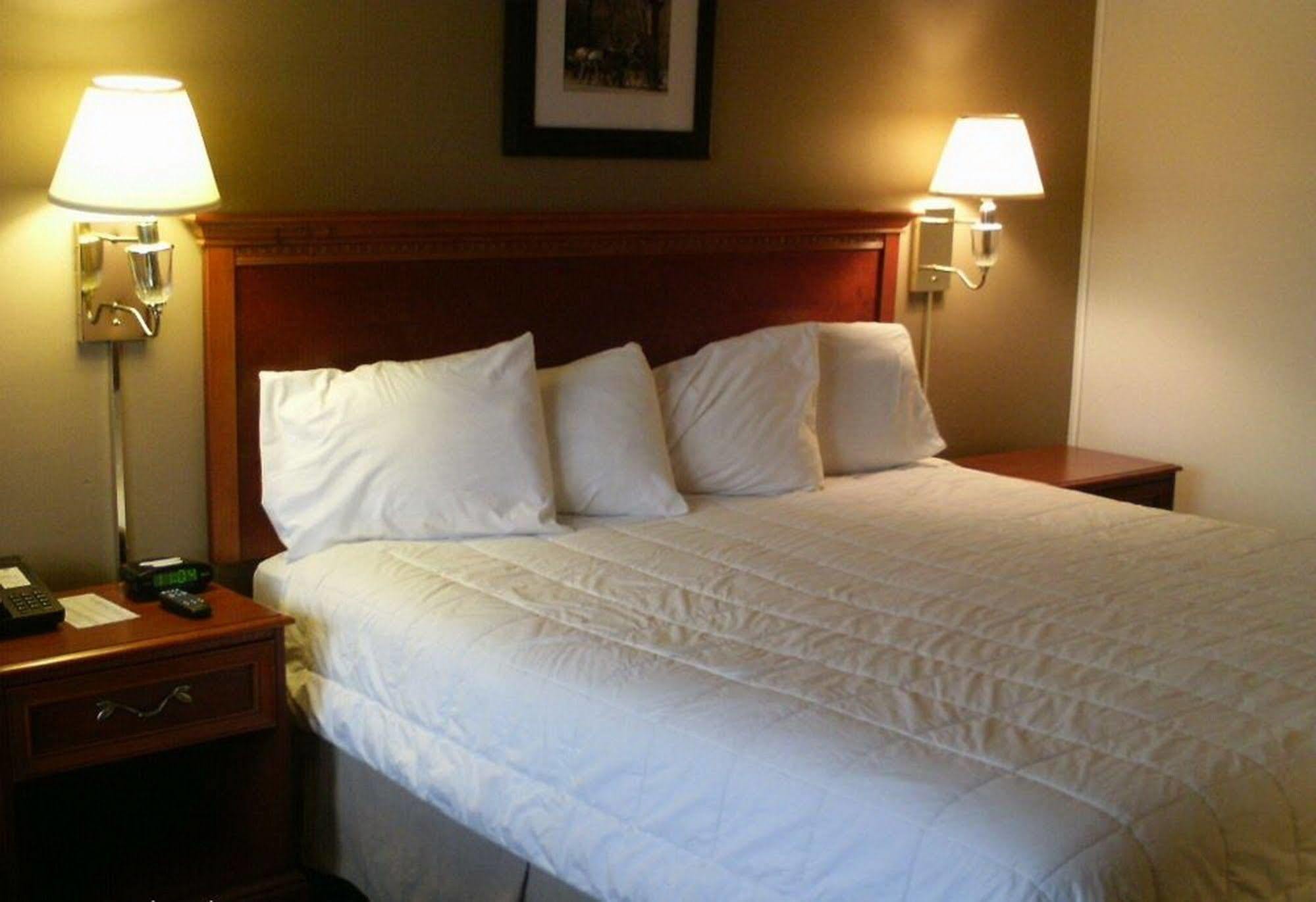 Newburgh Inn Zimmer foto